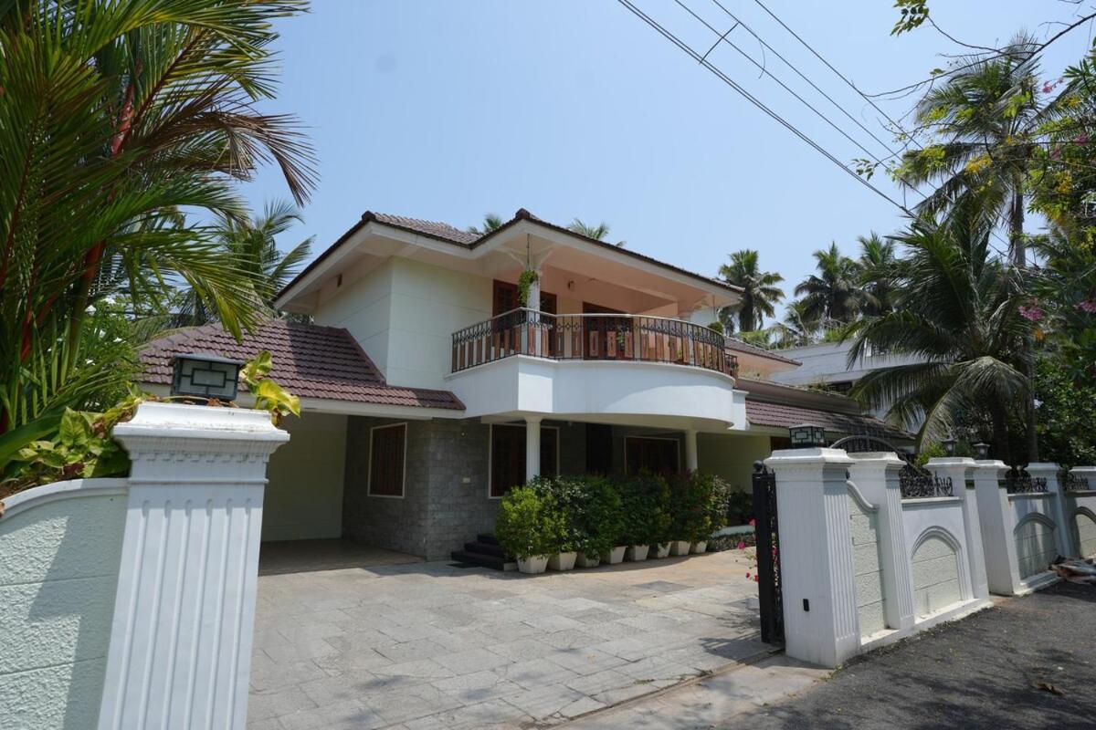 Pinky'S Villa Thiruvananthapuram Exterior photo