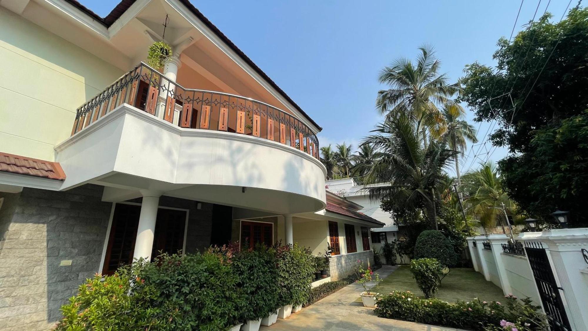 Pinky'S Villa Thiruvananthapuram Exterior photo