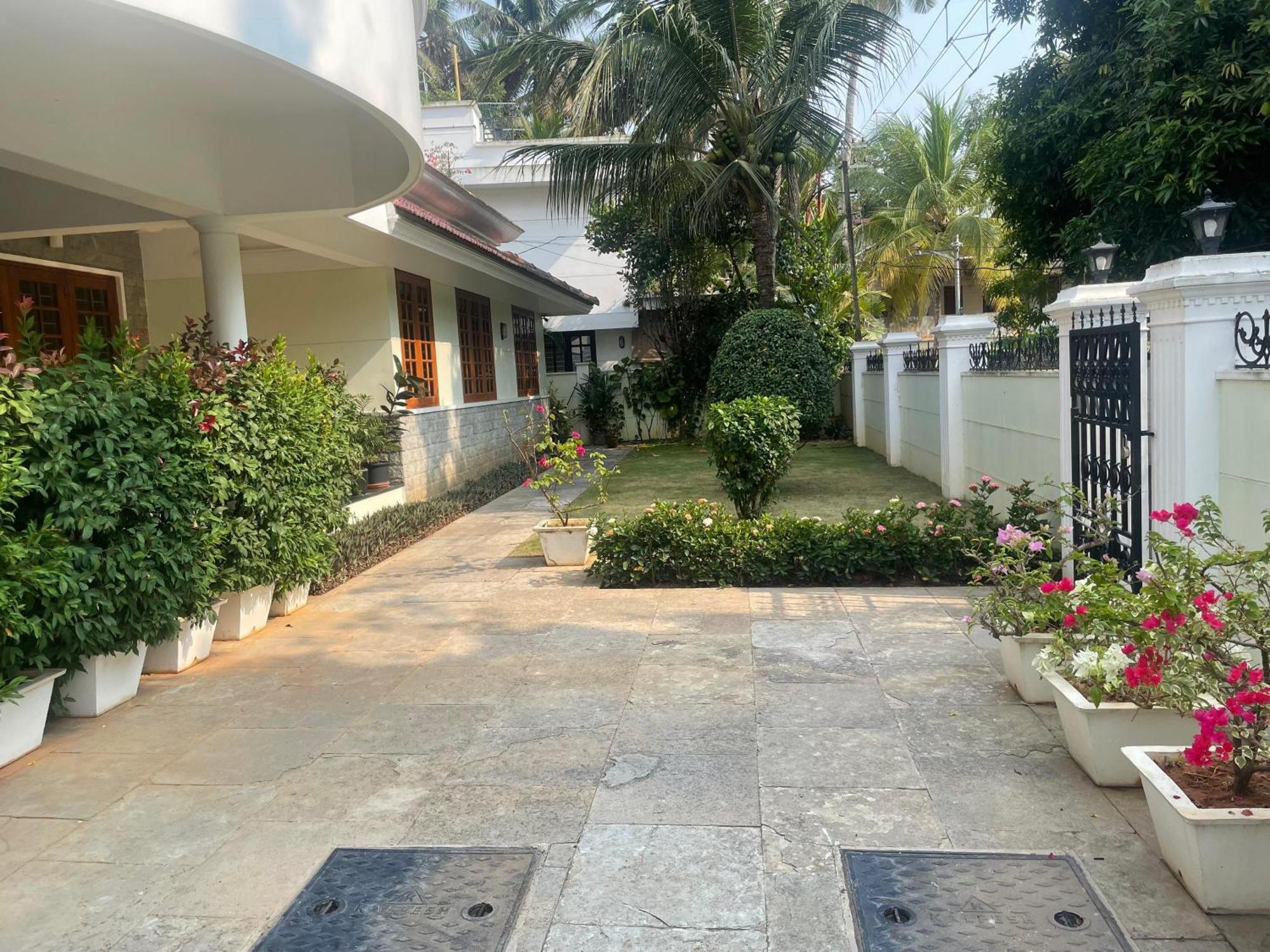 Pinky'S Villa Thiruvananthapuram Exterior photo